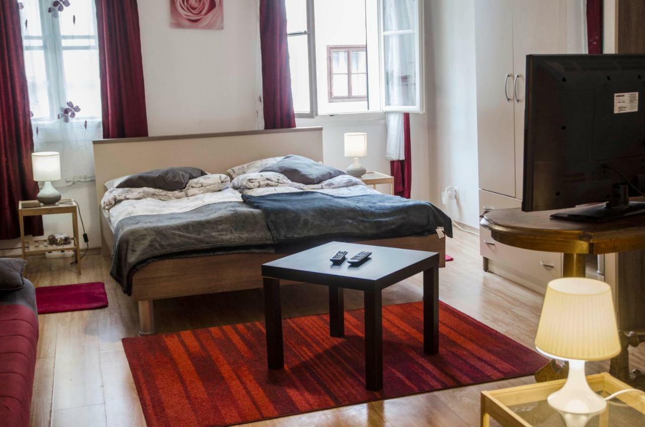 Rooms And Apartment Veral-Ka Karlovac Dış mekan fotoğraf
